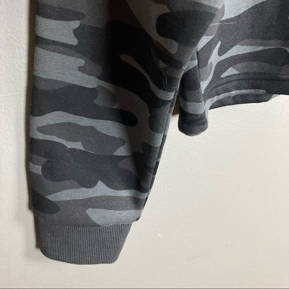 NWT Puma Logo Hoodie Grey Camo Small cotton blend - Picture 7 of 10